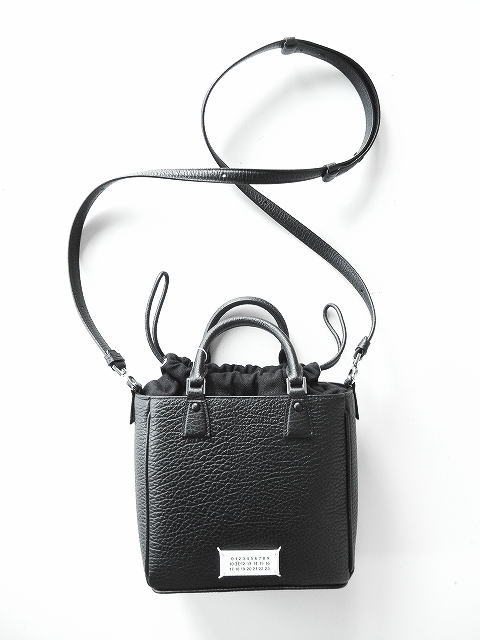Maison Margiela【メゾンマルジェラ】正規取り扱い店、通販可能 ON